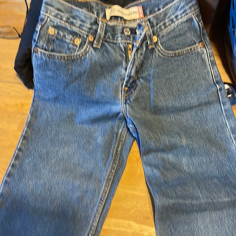 Levi jeans. 550 size 10 regular   NWOT